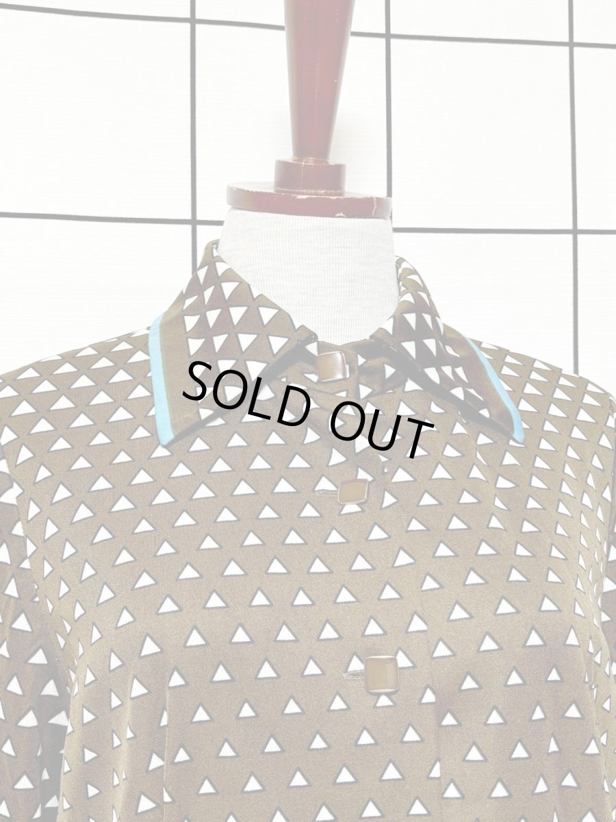 画像5: 東京スタイル 70sJAPAN 三角柄 前開き 昭和レトロ 国産古着 ヴィンテージワンピース (5)