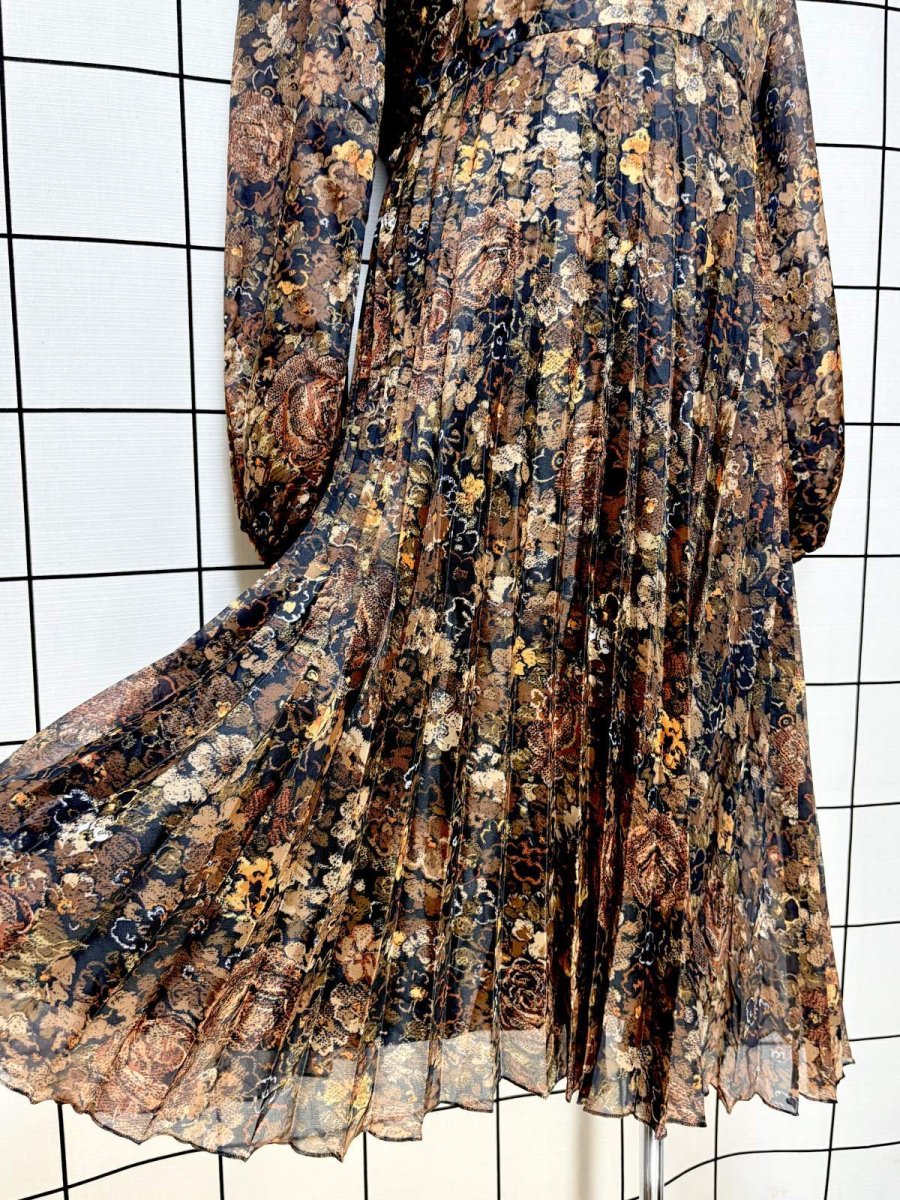 画像10: プリーツ切り替え 花柄 レトロ ヨーロッパ古着 ヴィンテージワンピース (10)