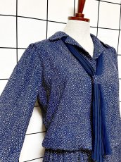 画像6: プリーツ切り替え ドット柄 ネイビー リボンタイ UNIONMADE ウエストゴム レトロ USA古着 ヴィンテージワンピース (6)