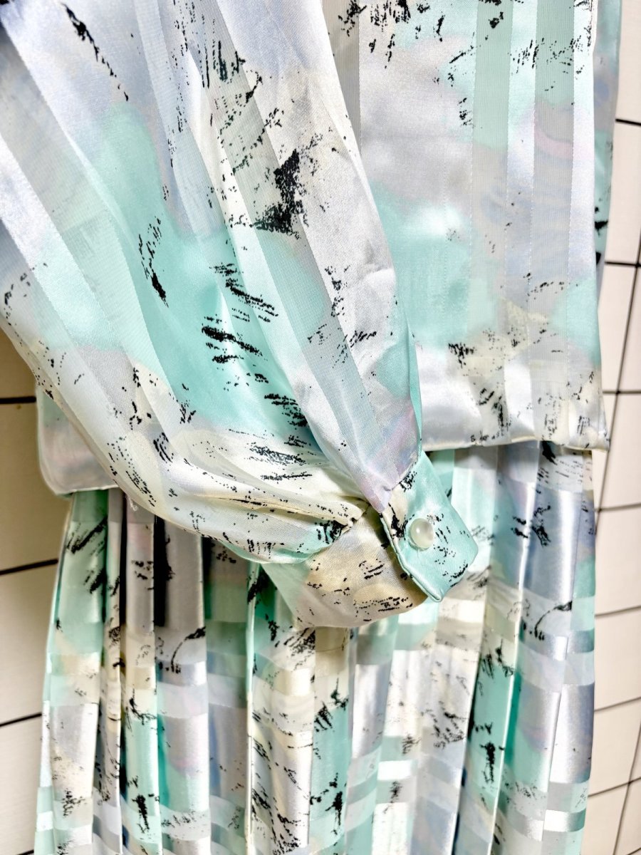 画像7: 【2500円均一対象商品】プリーツ切り替え ストライプ柄 レトロ USA古着 ヴィンテージワンピース (7)