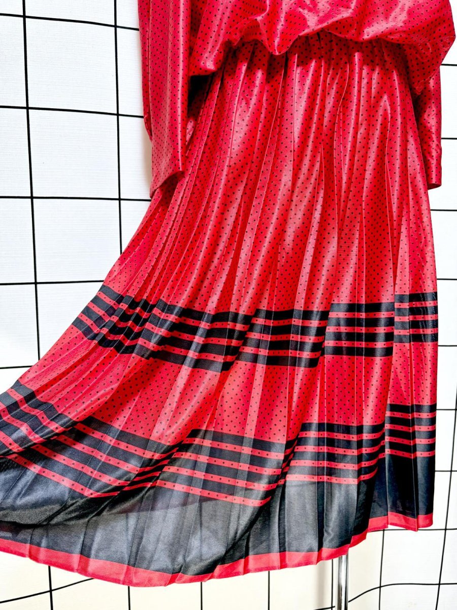 画像9: プリーツ切り替え ドット柄 ボーダー ウエストゴム レトロ USA古着 ヴィンテージワンピース (9)