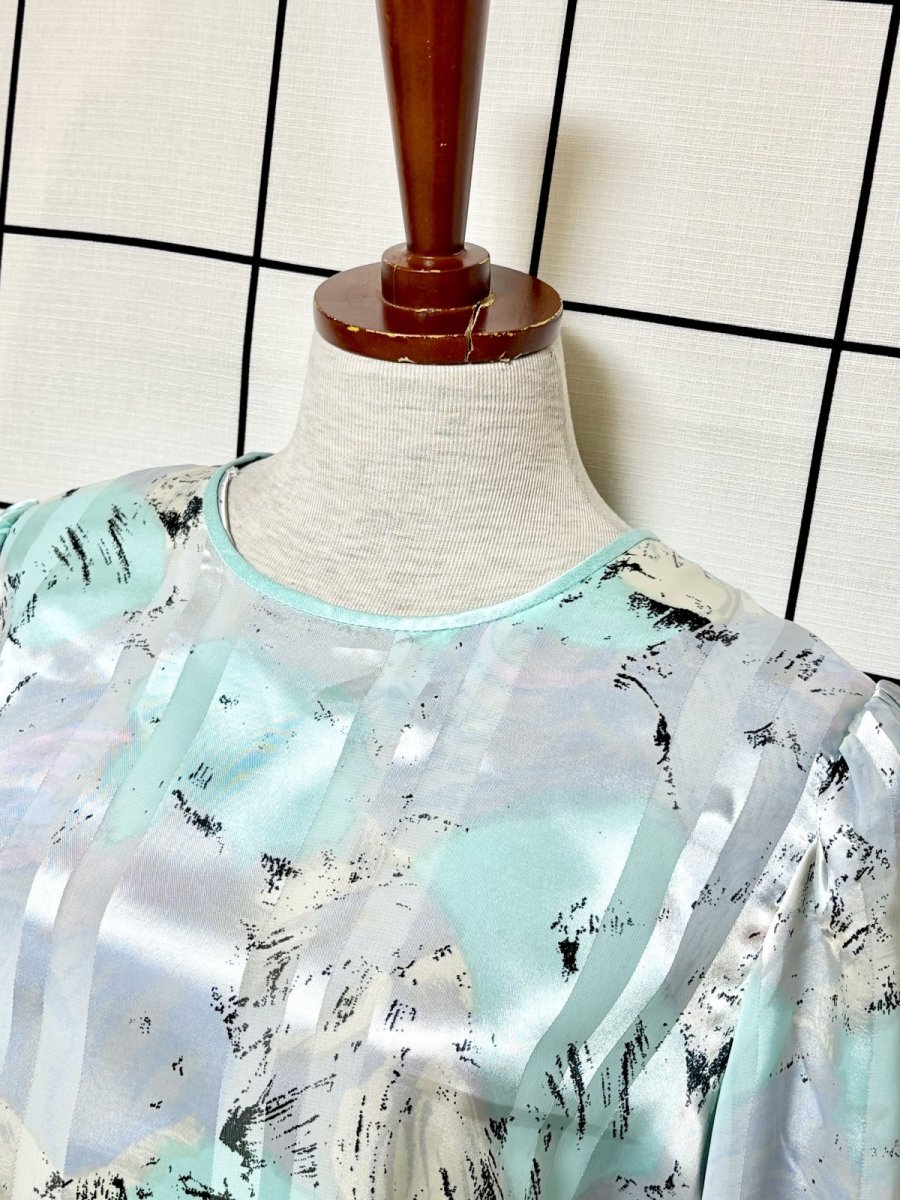 画像4: 【2500円均一対象商品】プリーツ切り替え ストライプ柄 レトロ USA古着 ヴィンテージワンピース (4)