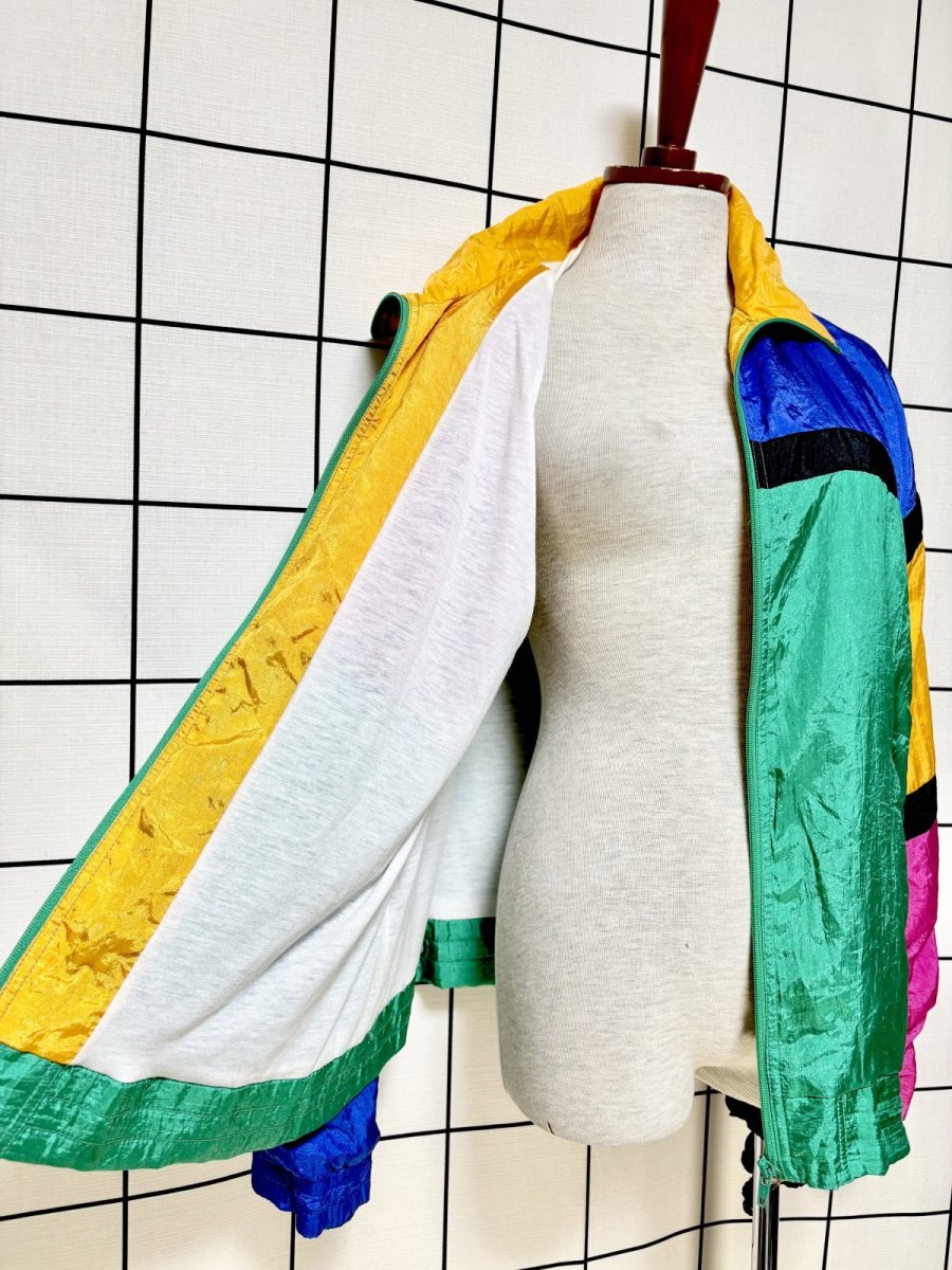 画像9: マルチカラー ハイネック ジップアップ USA古着 ジャンパー ブルゾン ヴィンテージナイロンジャケット (9)