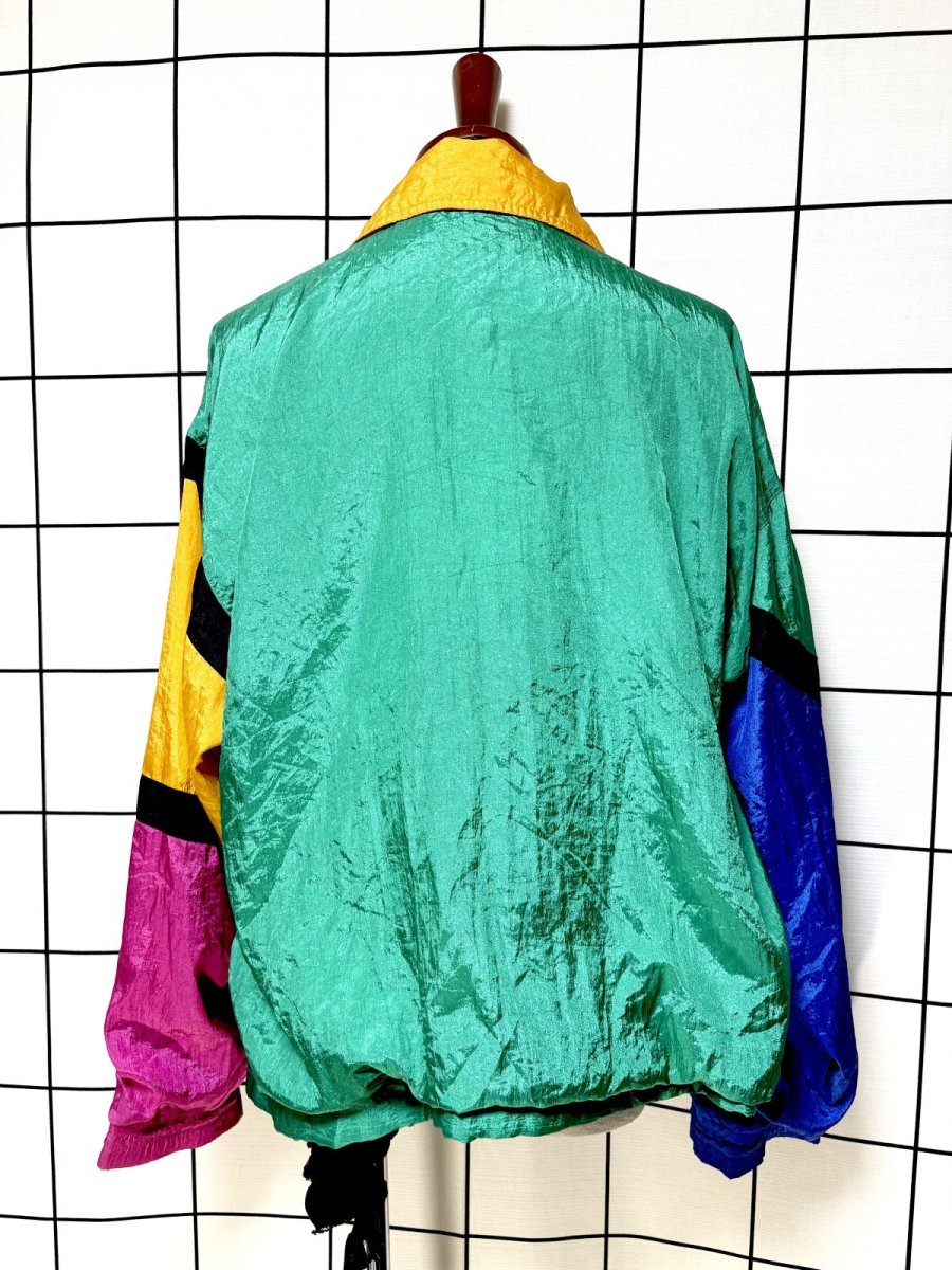 画像2: マルチカラー ハイネック ジップアップ USA古着 ジャンパー ブルゾン ヴィンテージナイロンジャケット (2)