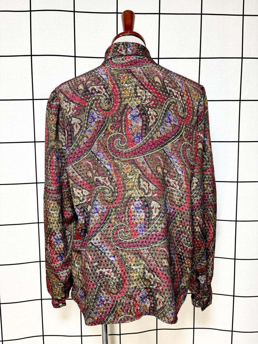 画像2: リボンタイ ペイズリー 花柄 レトロ CANADA カナダ製 古着 レトロ シャツ ヴィンテージブラウス (2)