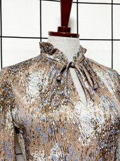 画像5: プリーツ切り替え 首元リボン アート柄 ウエストゴム レトロ USA古着 ヴィンテージワンピース (5)