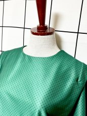 画像4: プリーツ切り替え グリーン ドット ボーダー ウエストゴム レトロ USA古着 ヴィンテージワンピース (4)