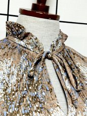 画像7: プリーツ切り替え 首元リボン アート柄 ウエストゴム レトロ USA古着 ヴィンテージワンピース (7)