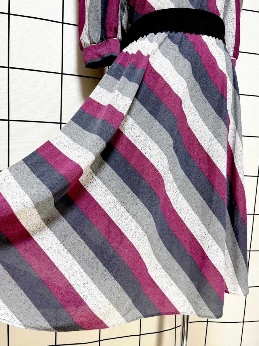 画像11: リボンベルト付 ストライプ ウエストゴム レトロ 長袖 USA古着 ヴィンテージワンピース  (11)