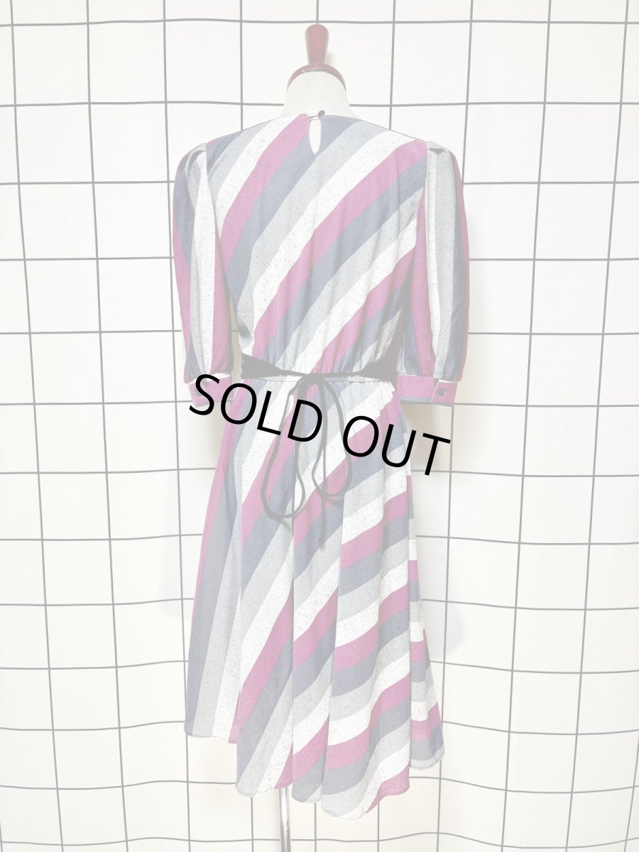 画像2: リボンベルト付 ストライプ ウエストゴム レトロ 長袖 USA古着 ヴィンテージワンピース  (2)