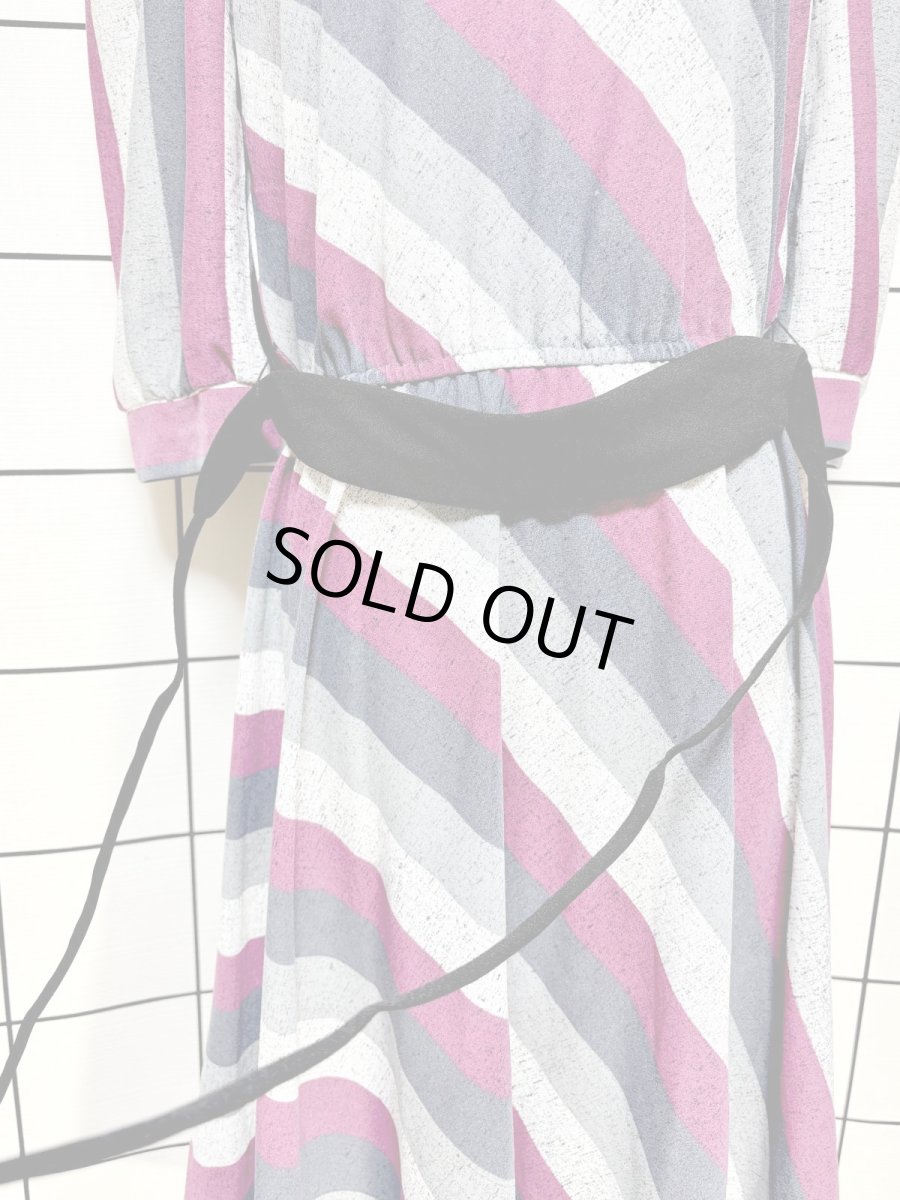 画像12: リボンベルト付 ストライプ ウエストゴム レトロ 長袖 USA古着 ヴィンテージワンピース  (12)