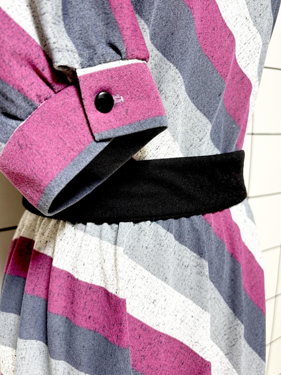 画像9: リボンベルト付 ストライプ ウエストゴム レトロ 長袖 USA古着 ヴィンテージワンピース  (9)