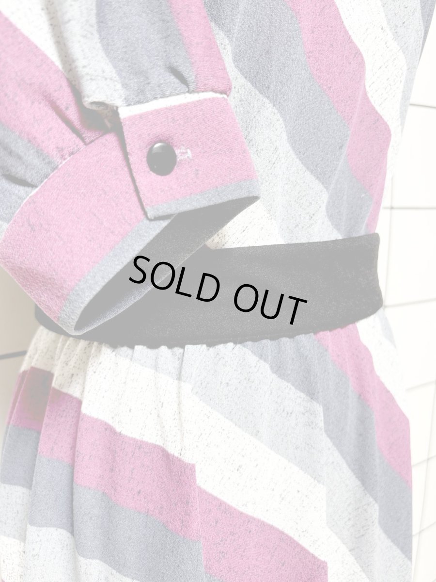 画像9: リボンベルト付 ストライプ ウエストゴム レトロ 長袖 USA古着 ヴィンテージワンピース  (9)