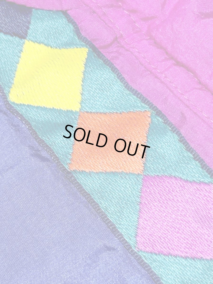 画像11: ダイヤ柄 ジップアップ レトロ USA古着 ブルゾン ジャンパー ヴィンテージナイロンジャケット (11)