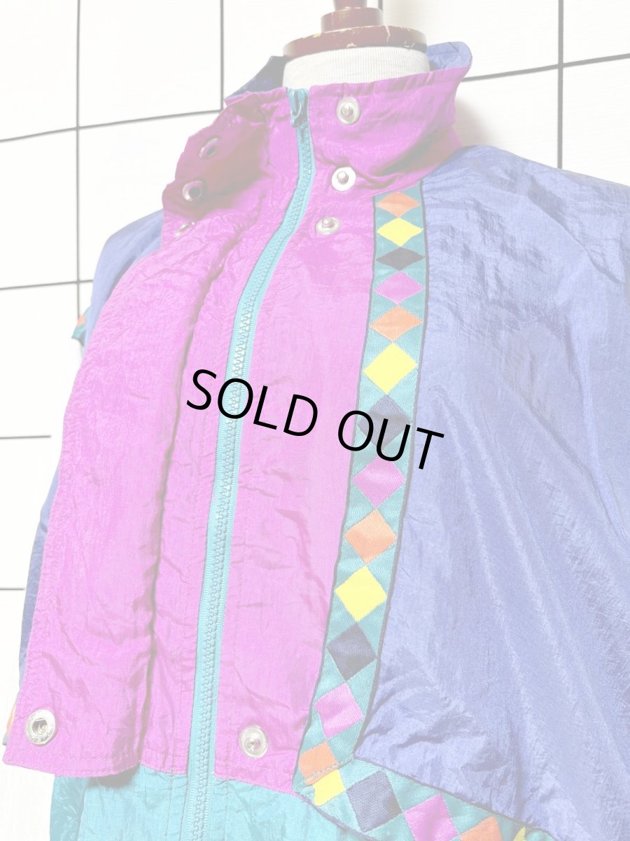 画像8: ダイヤ柄 ジップアップ レトロ USA古着 ブルゾン ジャンパー ヴィンテージナイロンジャケット (8)