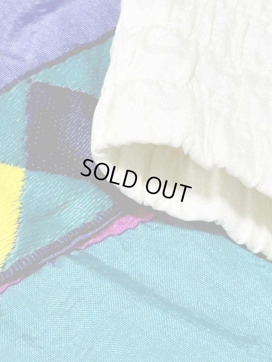 画像12: ダイヤ柄 ジップアップ レトロ USA古着 ブルゾン ジャンパー ヴィンテージナイロンジャケット (12)