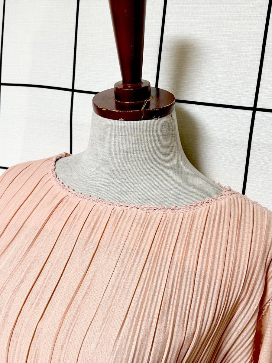 画像4: パーティー衣装にもおすすめ プリーツ切り替え レース装飾 ウエストゴム レトロ USA古着 ヴィンテージドレス (4)