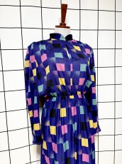 画像3: フランス製 スクエア柄 ウエストゴム レトロ ヨーロッパ古着 ヴィンテージワンピース  (3)