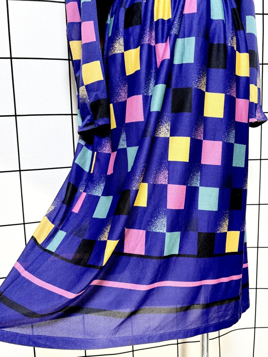 画像9: フランス製 スクエア柄 ウエストゴム レトロ ヨーロッパ古着 ヴィンテージワンピース  (9)