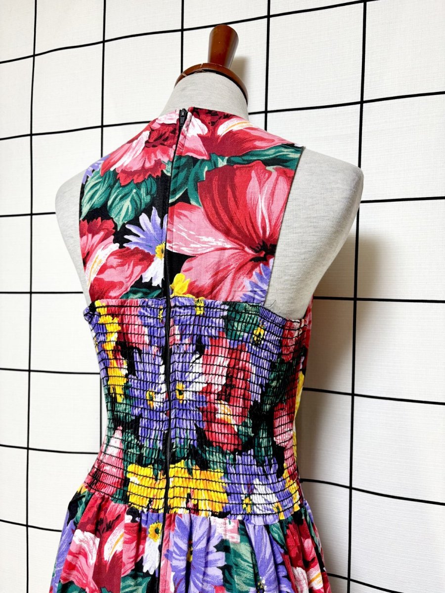 画像4: カラフル 花柄 ウエストゴム レトロ USA古着 ノースリーブ ヴィンテージワンピース (4)