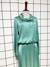 画像3: パーティー衣装にもおすすめ プリーツ切り替え タートルネック ウエストゴム レトロ USA古着 ヴィンテージドレス (3)