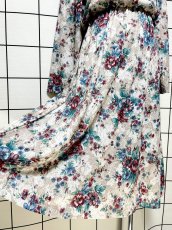 画像9: 花柄 ウエストゴム レトロ Guatemala 古着 ヴィンテージワンピース  (9)