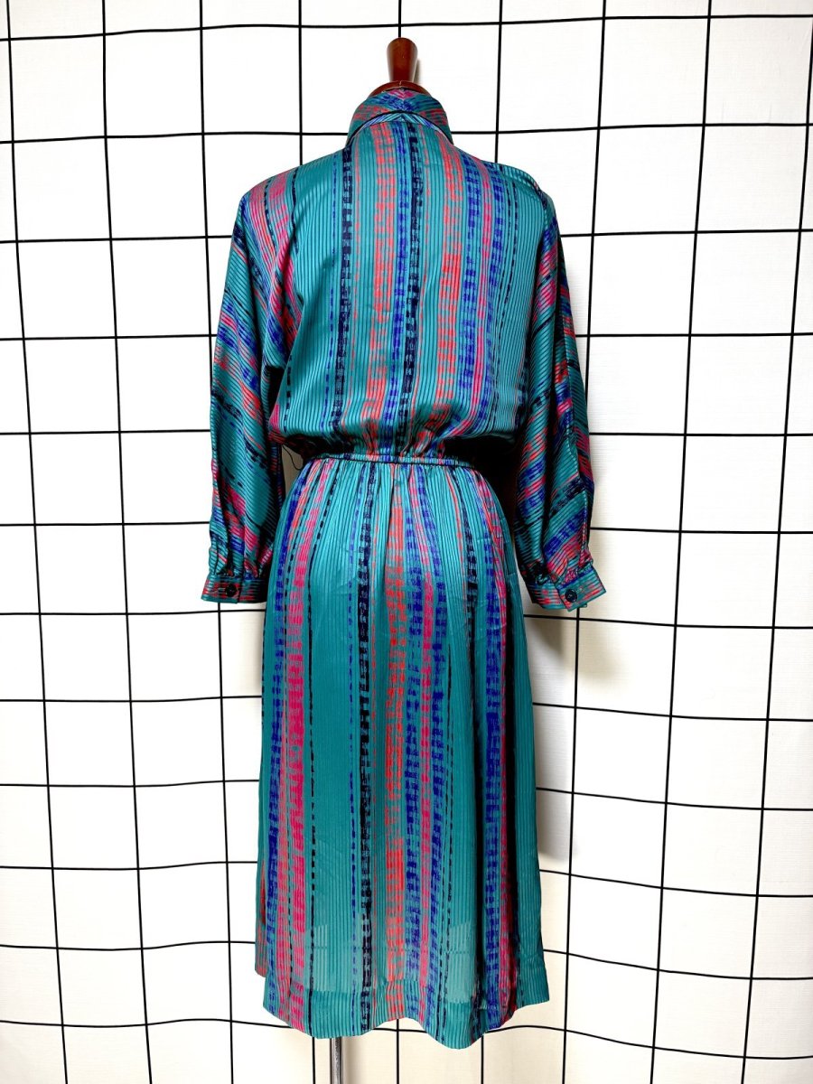 画像2: ストライプ ウエストゴム レトロ USA古着 ヴィンテージワンピース (2)