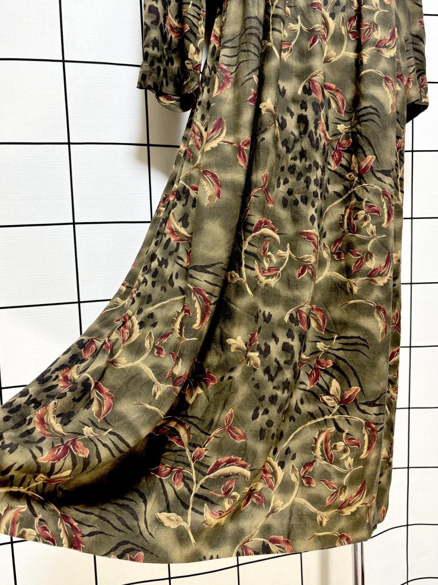 画像10: レイヤード風デザイン リーフ柄 バックリボン レトロ USA古着 ヴィンテージワンピース (10)