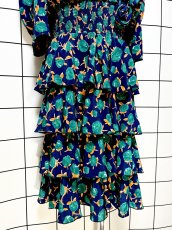 画像8: ティアードデザイン 花柄 コサージュ付 ネイビー レトロ USA古着 ヴィンテージワンピース (8)
