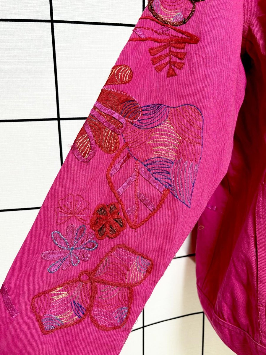 画像9: 花柄 刺繡 ビーズ レトロ India古着 デニムジャケット (9)