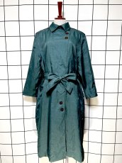 画像1: グリーン 無地 リボンベルト付 レトロ USA古着 ヴィンテージトレンチコート (1)