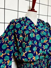 画像6: ティアードデザイン 花柄 コサージュ付 ネイビー レトロ USA古着 ヴィンテージワンピース (6)