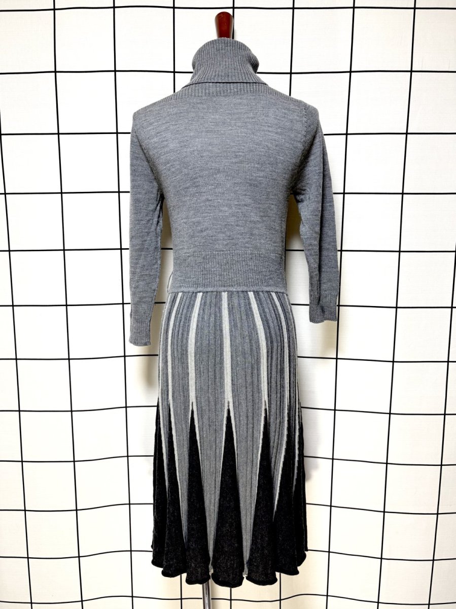 画像2: タートルネック モノトーン ウエストゴム レトロ 古着 ニットワンピース (2)