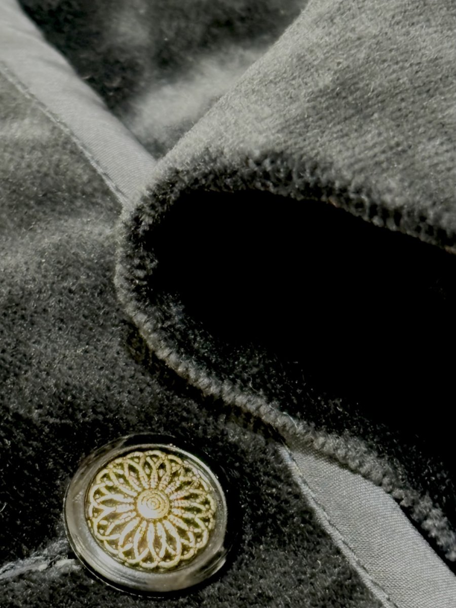 画像11: ベロア ブレード ブラック 高級感 ノーカラー レトロ ヨーロッパ古着 ヴィンテージジャケット (11)