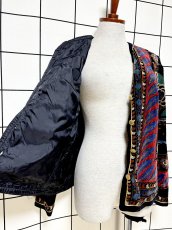 画像8: ベルベット 花柄 リーフ柄 ノーカラー レトロ 国産古着 ヴィンテージジャケット (8)