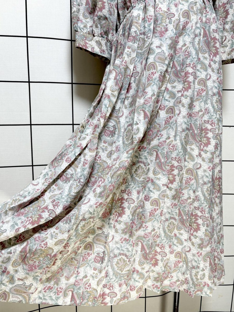 画像9: プリーツ切り替え ペイズリー 花柄 ウエストゴム レトロ USA古着 ヴィンテージワンピース (9)