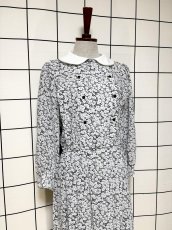 画像3: 花柄モチーフ UNIONMADE ホワイト ブラック ウエストゴム レトロ USA古着 ヴィンテージワンピース (3)