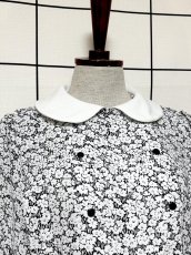 画像4: 花柄モチーフ UNIONMADE ホワイト ブラック ウエストゴム レトロ USA古着 ヴィンテージワンピース (4)