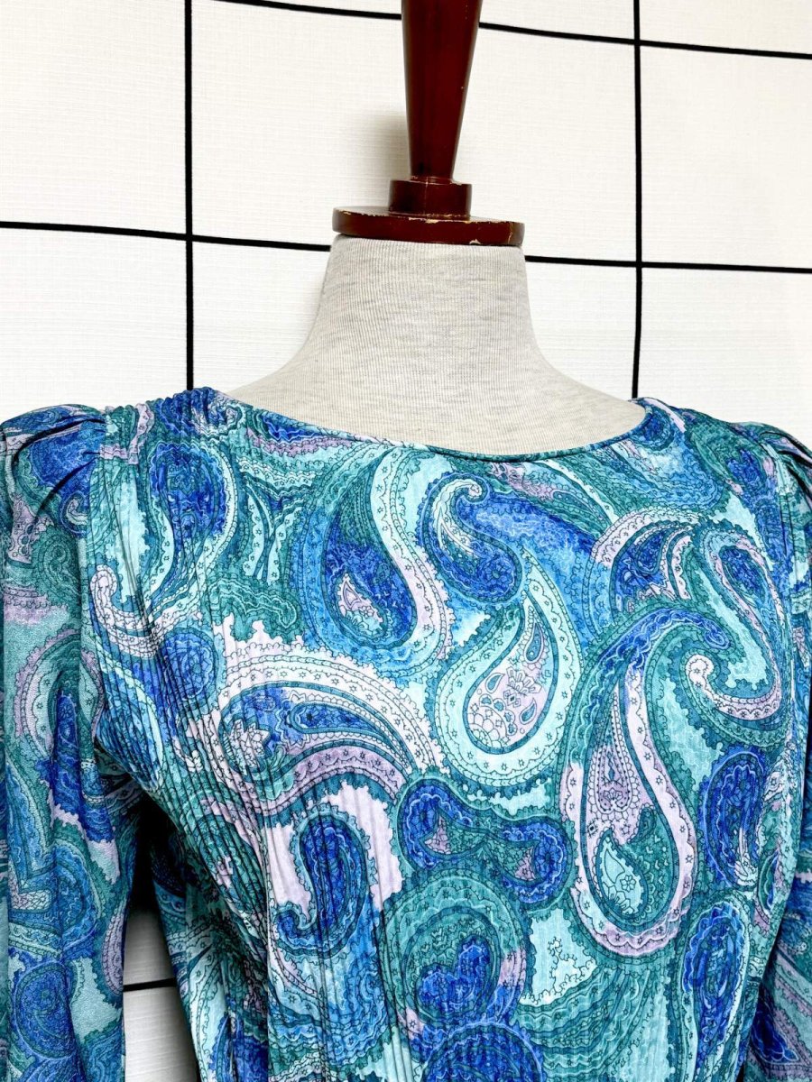 画像5: プリーツ切り替え ペイズリー リボン ウエストゴム レトロ USA古着 ヴィンテージワンピース (5)