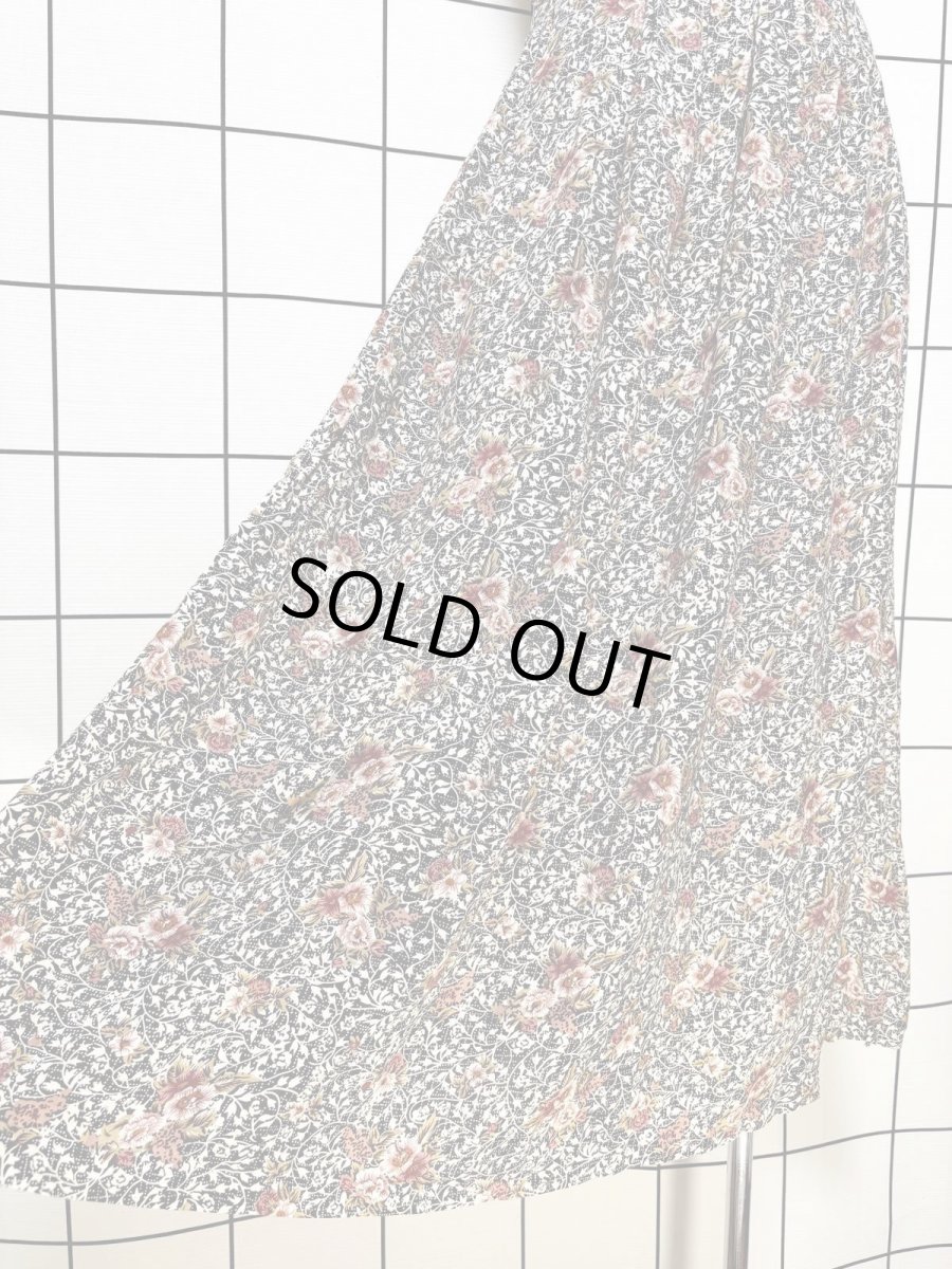 画像4: 花柄 ウエストゴム レトロ USA古着 ヴィンテージロングスカート (4)