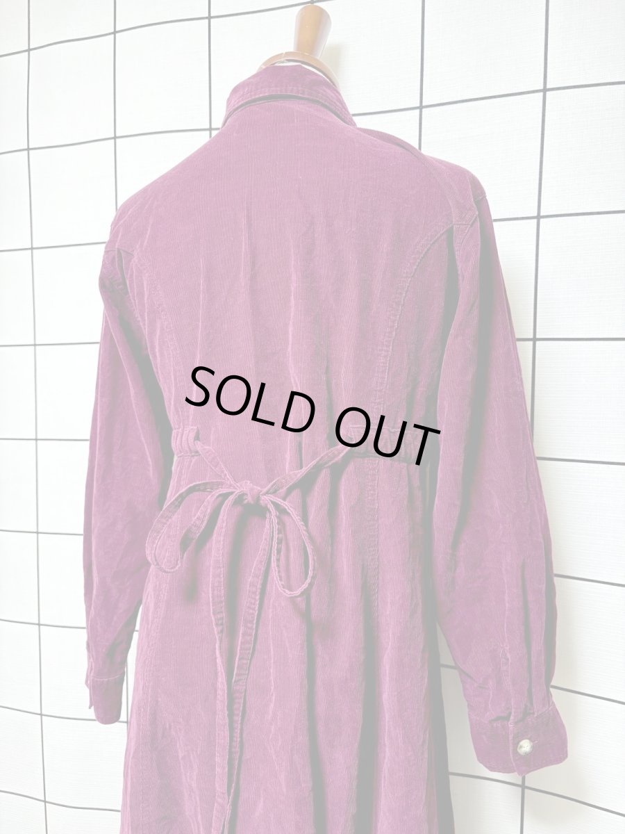 画像3: コーデュロイ 前開き バックリボン レトロ USA古着 ヴィンテージワンピース (3)