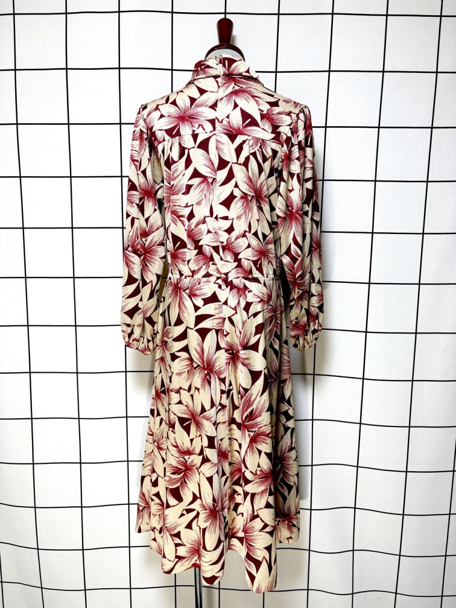 画像2: 花柄 タートルネック ウエストゴム レトロ 長袖 ヨーロッパ古着 ヴィンテージワンピース (2)