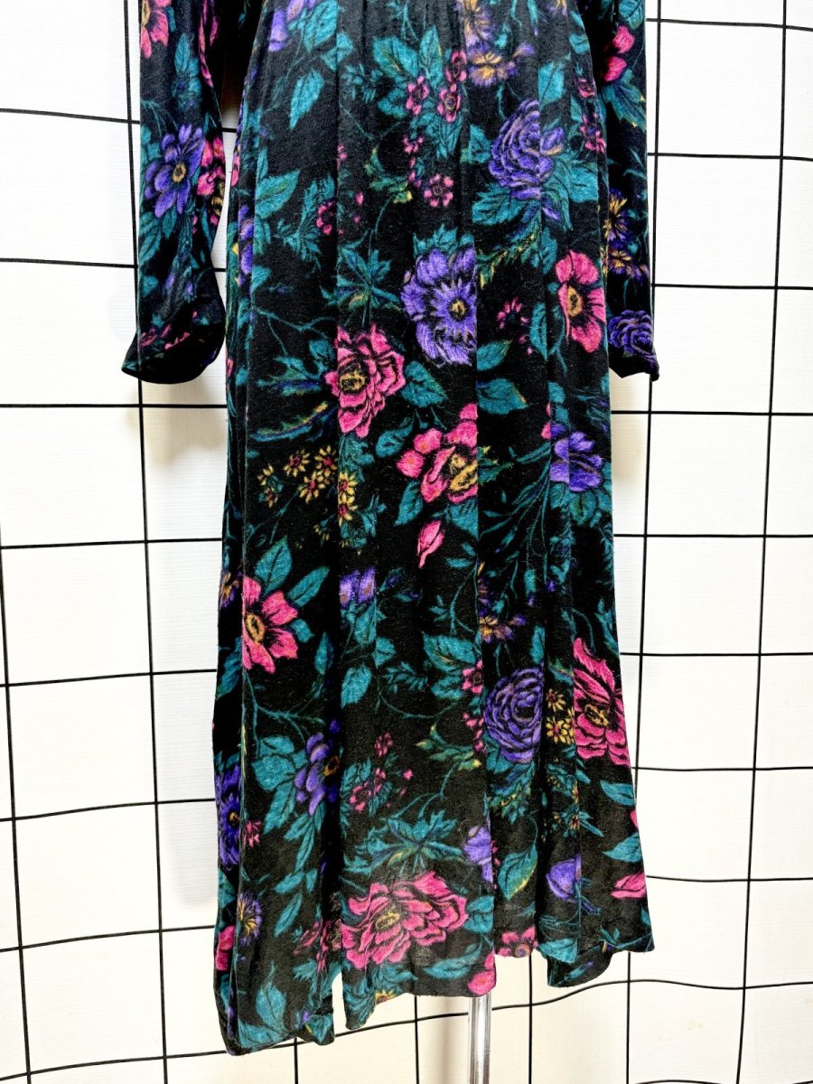 画像8: 花柄 ハイネック ブラック TALON ウエストゴム レトロ USA古着 ヴィンテージワンピース (8)
