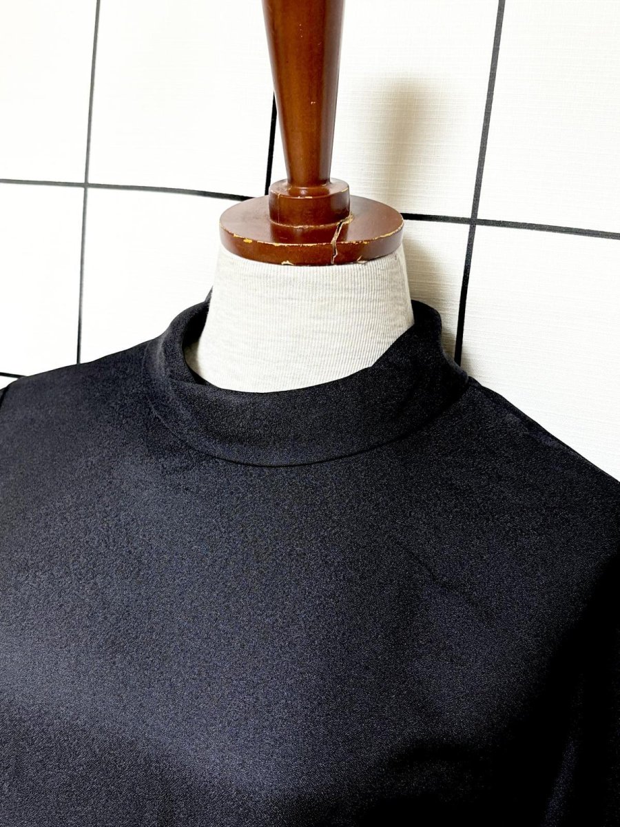 画像4: モノクロ  タートルネック レトロ USA古着 ヴィンテージワンピース (4)