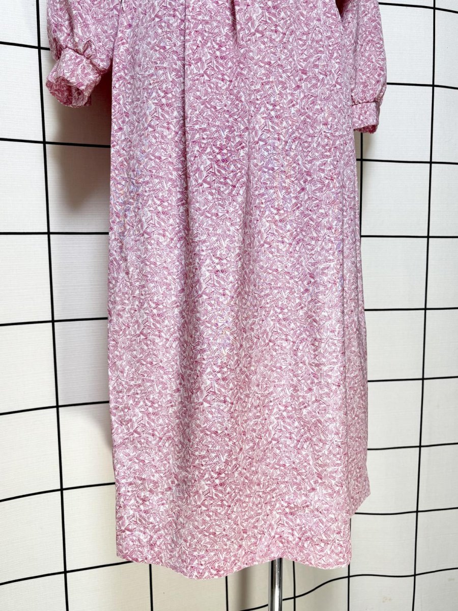 画像8: 総柄 大ぶりボタン ウエストゴム レトロ USA古着 ヴィンテージワンピース (8)