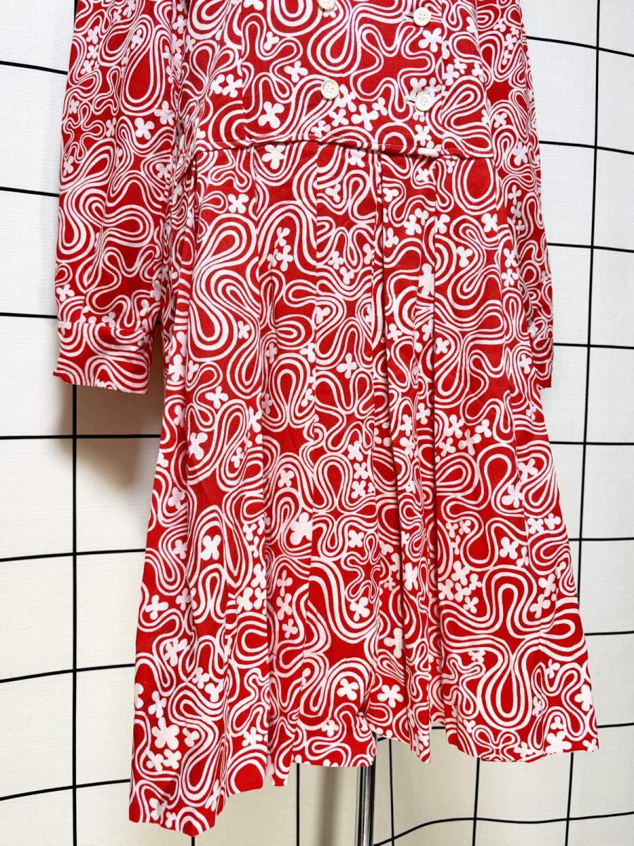 画像8: 花柄モチーフ レッド ホワイト レトロ 長袖 USA古着 ヴィンテージワンピース (8)