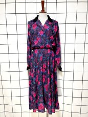 画像1: 薔薇柄 ペイズリー ベルベット切り替え UNIONMADE ウエストゴム レトロ 長袖 USA古着 ヴィンテージワンピース (1)