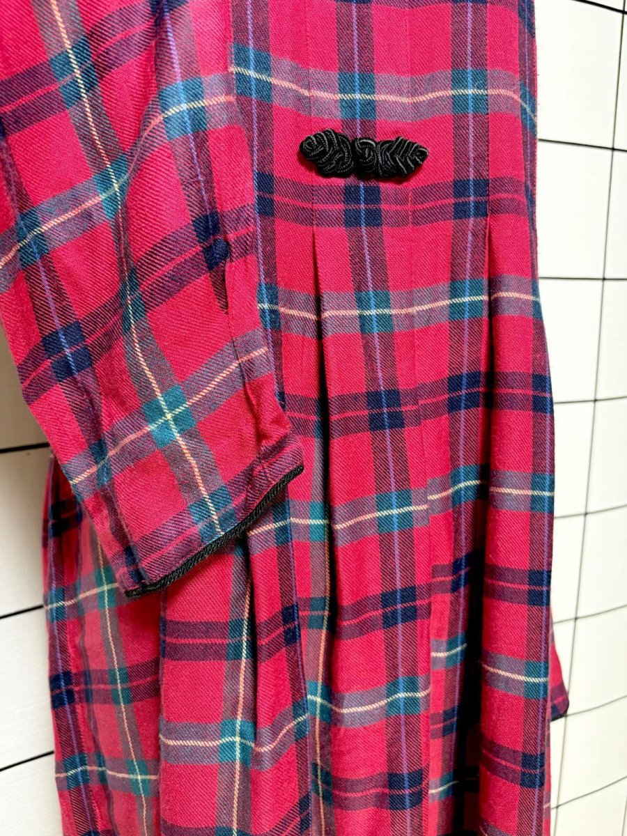 画像8: チャイナボタン装飾 チェック柄 レッド バックリボン レトロ USA古着 ヴィンテージワンピース (8)