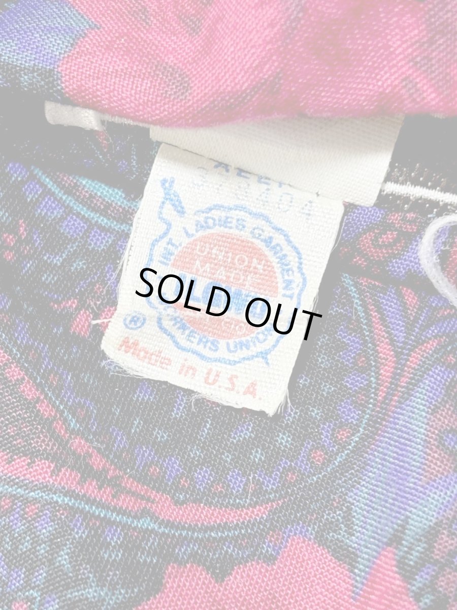 画像16: 薔薇柄 ペイズリー ベルベット切り替え UNIONMADE ウエストゴム レトロ 長袖 USA古着 ヴィンテージワンピース (16)