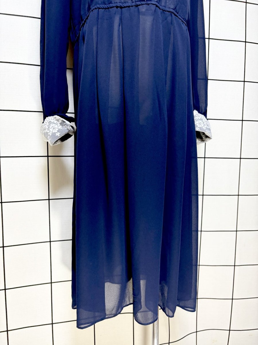 画像9: レース装飾 ネイビー レトロクラシカル  CANADA 古着 ヴィンテージドレス (9)